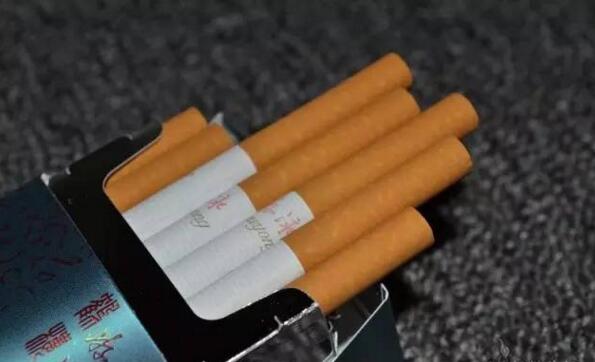 黃鶴樓游泳回歸，爺爺輩最喜愛(ài)的香煙品牌