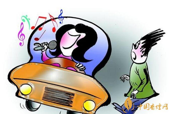 開車抽煙扣分嗎，2018年開車抽煙如何處罰