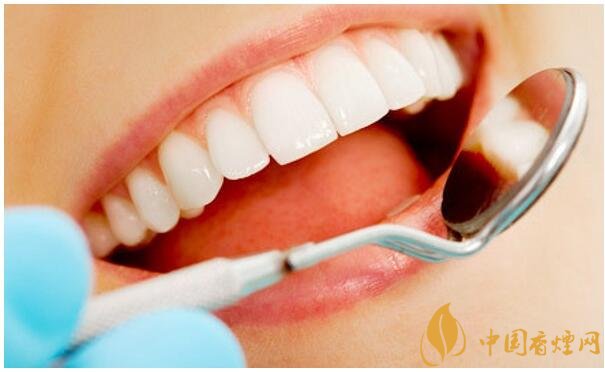 抽煙牙齒黃怎么變白，快速去除煙漬小妙招